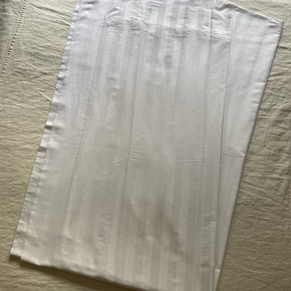 Italian Sferra Bros. White shadow stripe fine Italian cotton king duvet cover